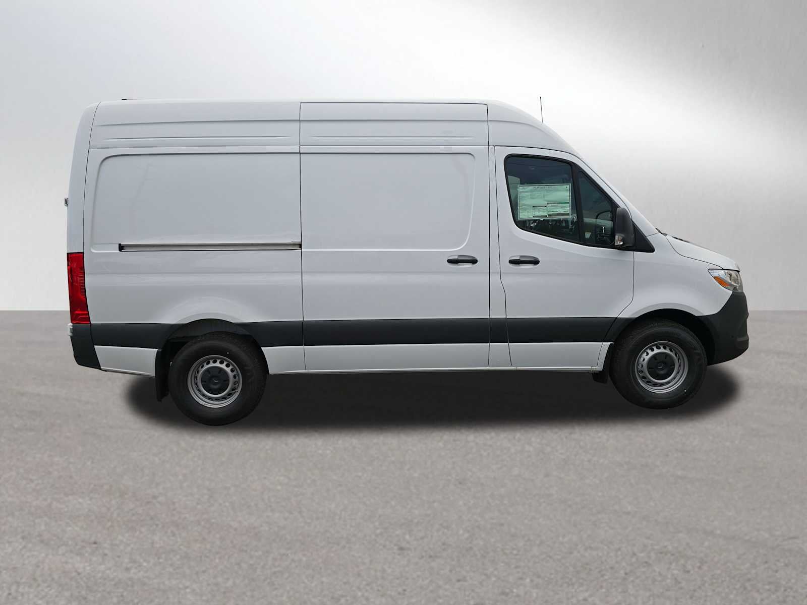 2026 Mercedes-Benz Sprinter 2500 Standard Roof I4 Diesel 144" RWD