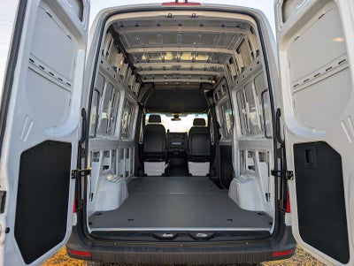 2025 Mercedes-Benz Sprinter 2500 Standard Roof I4 Diesel 144" RWD