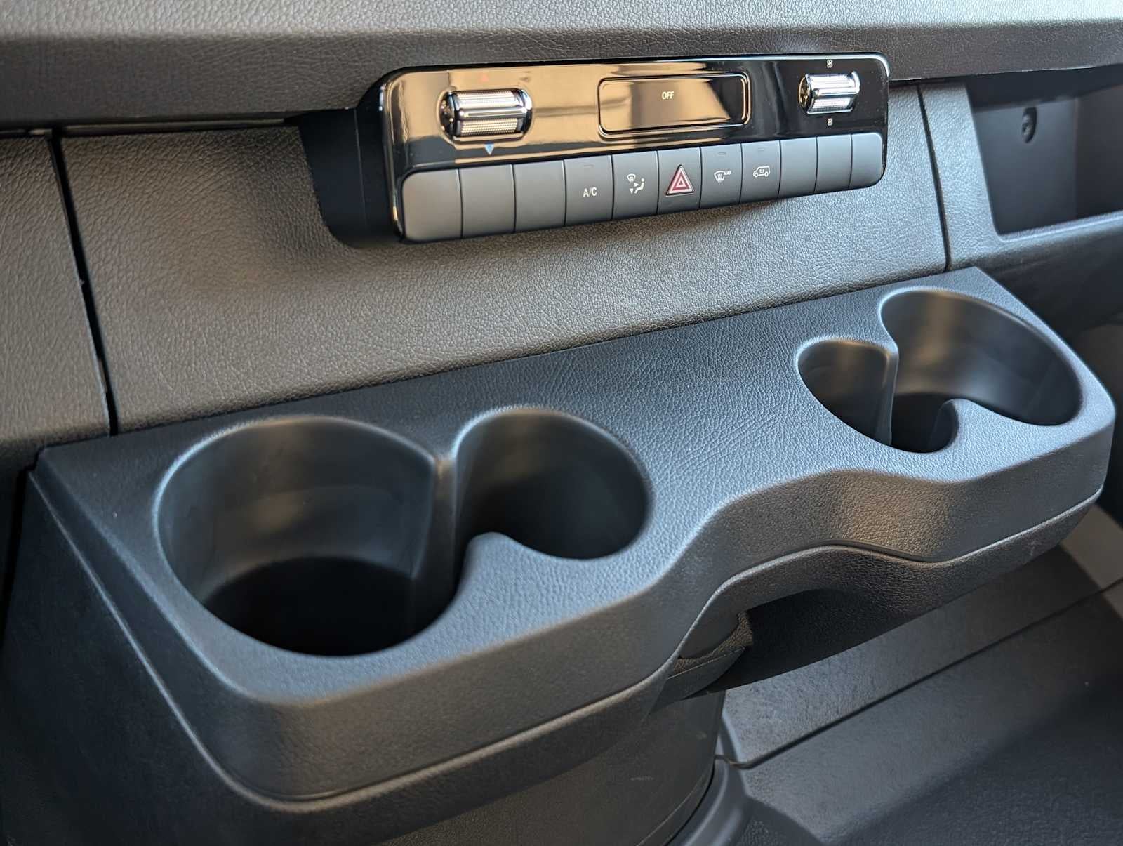 2025 Mercedes-Benz Sprinter 2500 Standard Roof I4 Diesel 144" RWD