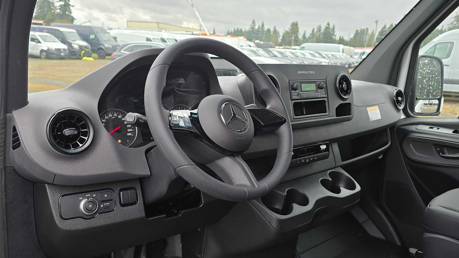 2025 Mercedes-Benz Sprinter 2500 Standard Roof I4 Diesel 144" RWD