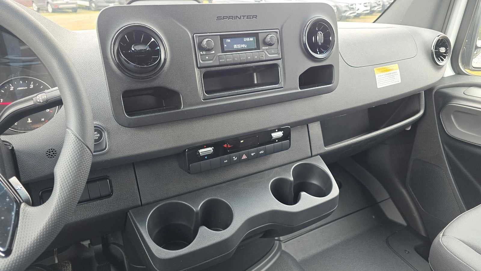 2025 Mercedes-Benz Sprinter 2500 Standard Roof I4 Diesel 144" RWD