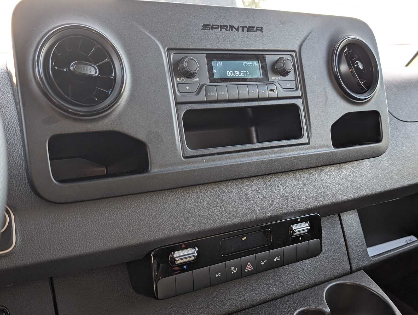 2025 Mercedes-Benz Sprinter 2500 Standard Roof I4 Diesel 144" RWD