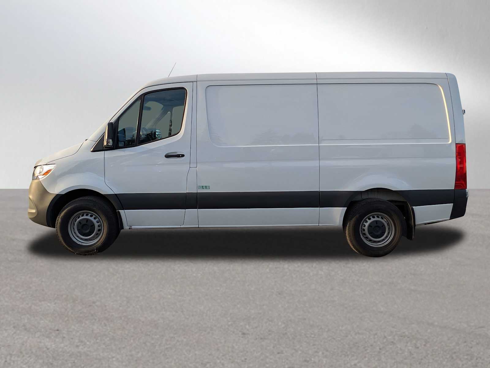 2025 Mercedes-Benz Sprinter 2500 Standard Roof I4 Diesel 144" RWD