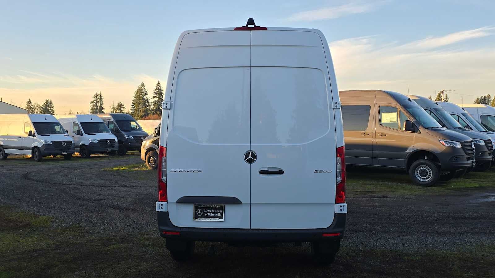 2026 Mercedes-Benz Sprinter 2500 Standard Roof I4 Diesel 144" RWD
