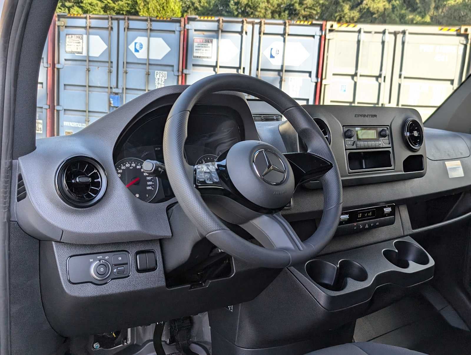 2025 Mercedes-Benz Sprinter 2500 Standard Roof I4 Diesel 144" RWD