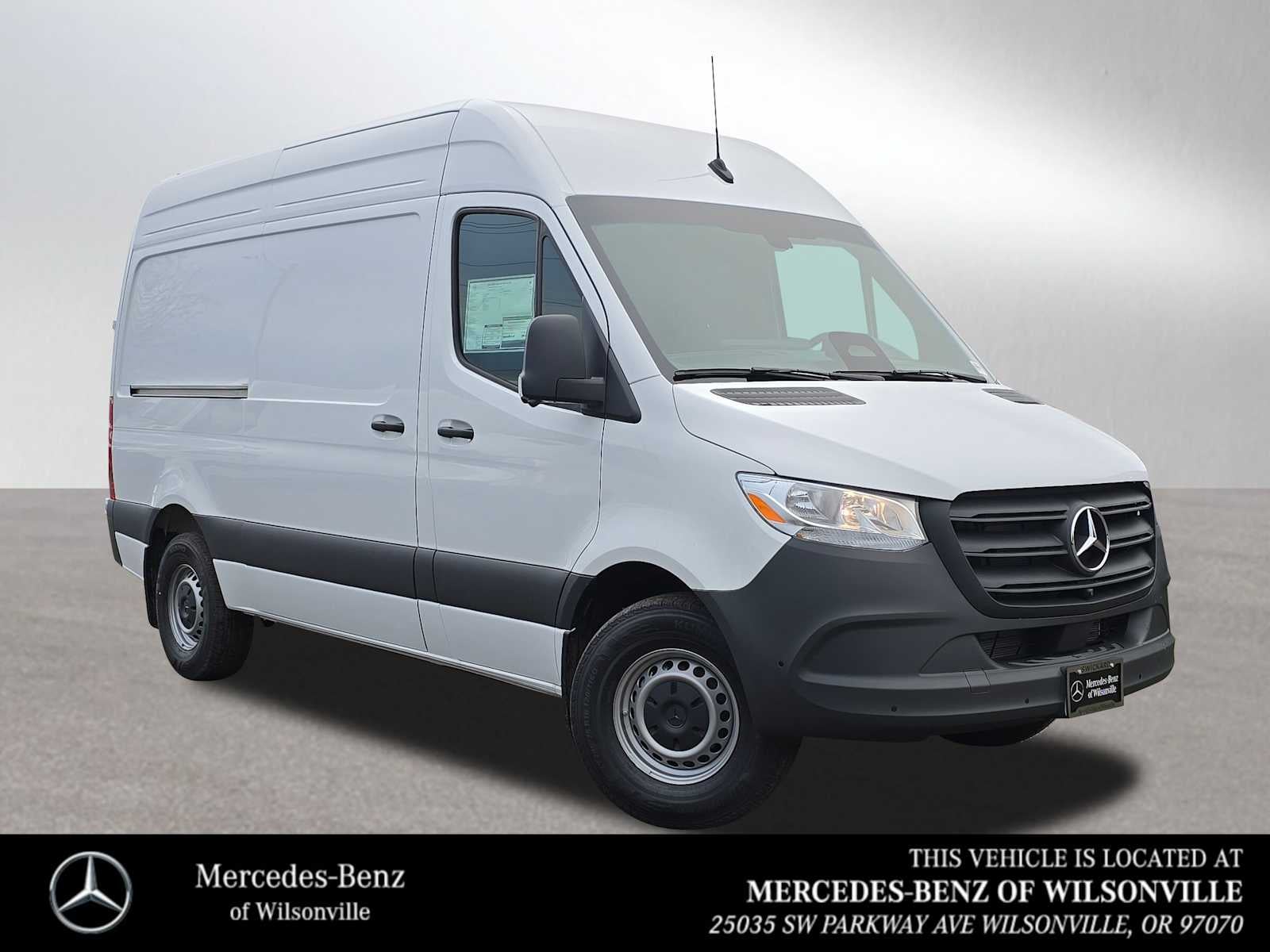 2026 Mercedes-Benz Sprinter 2500 Standard Roof I4 Diesel 144" RWD