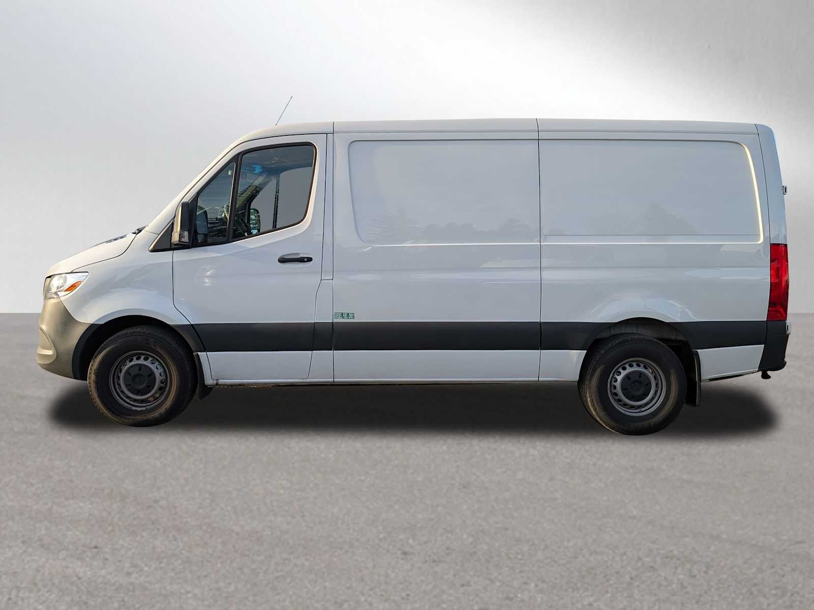 2025 Mercedes-Benz Sprinter 2500 Standard Roof I4 Diesel 144" RWD