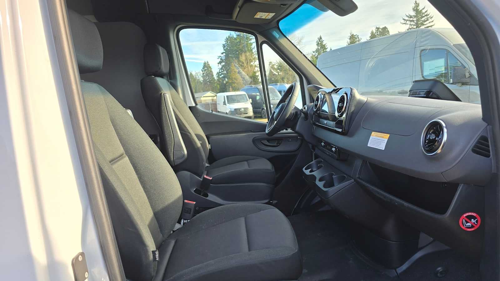 2025 Mercedes-Benz Sprinter 2500 High Roof I4 Diesel 170" RWD