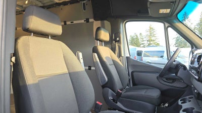 2025 Mercedes-Benz Sprinter 2500 High Roof I4 Diesel 170" RWD
