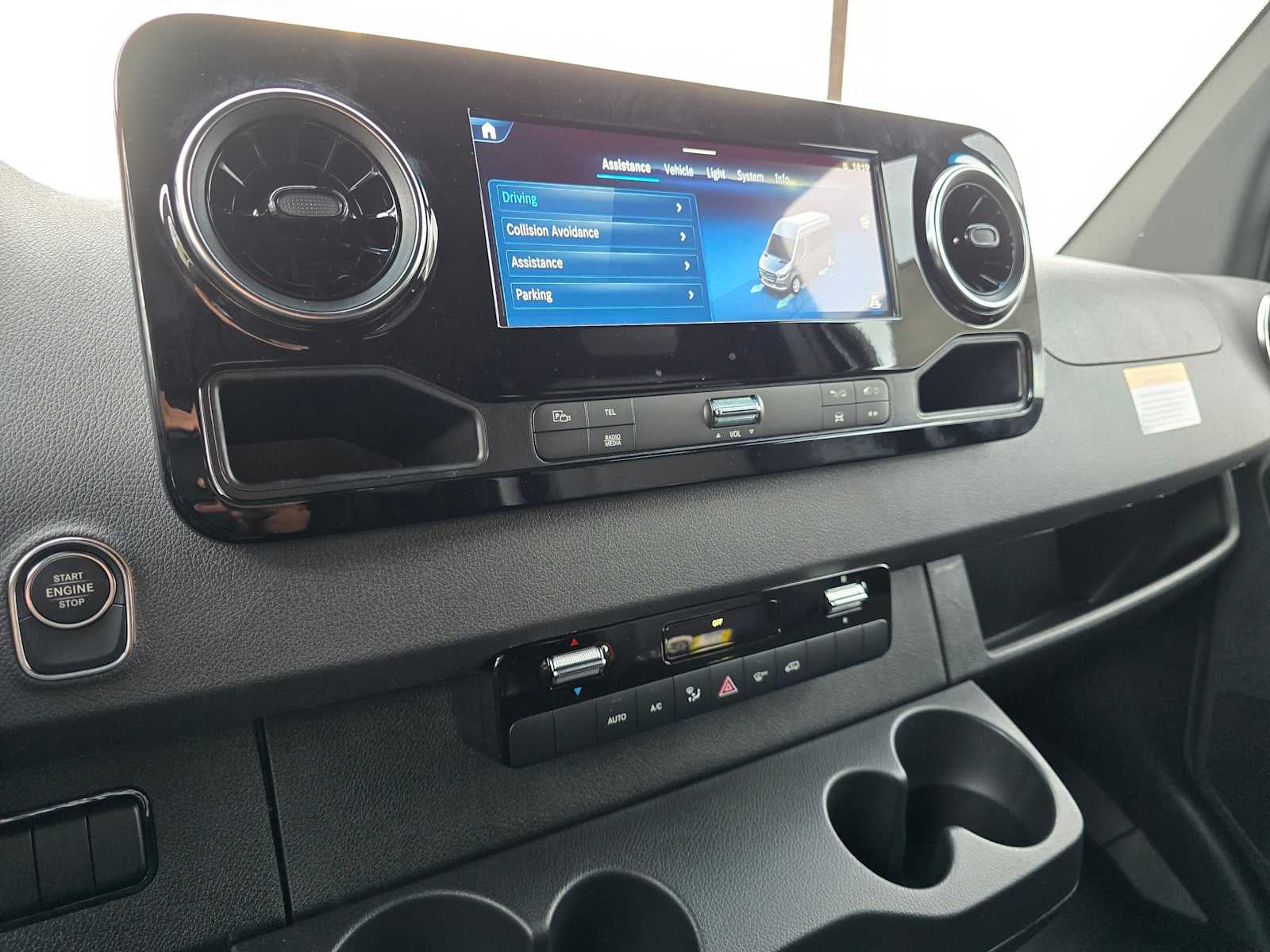 2026 Mercedes-Benz Sprinter 2500 Standard Roof I4 Diesel HO 144" AWD