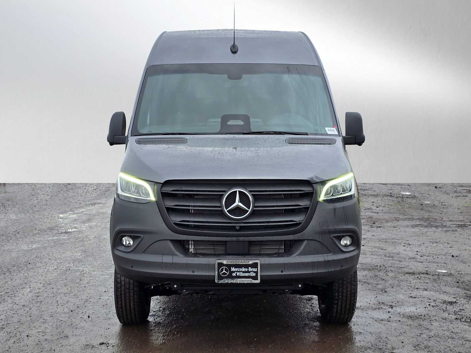 2026 Mercedes-Benz Sprinter 2500 Standard Roof I4 Diesel HO 144" AWD