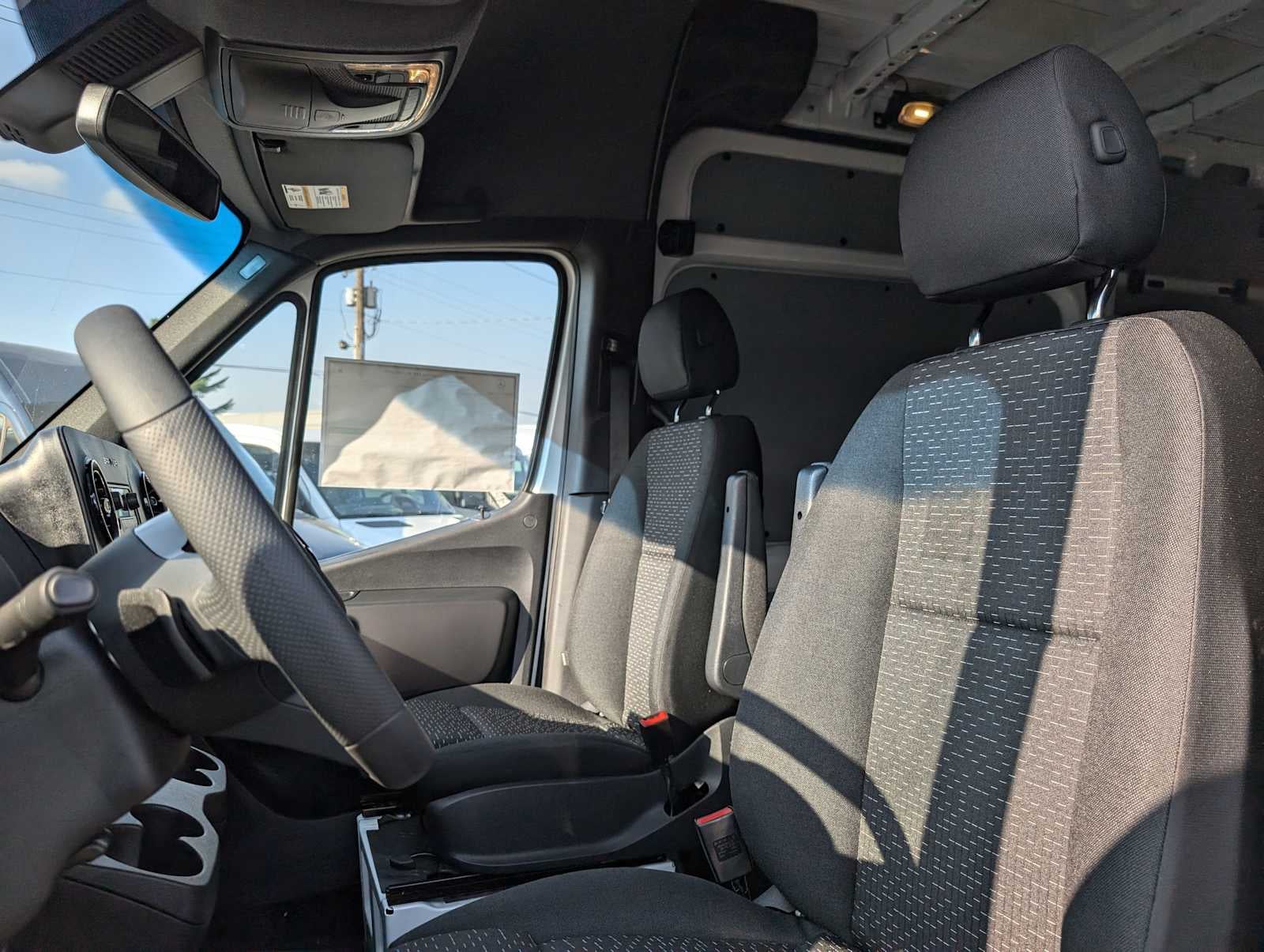 2025 Mercedes-Benz Sprinter 2500 Standard Roof I4 Diesel HO 144" AWD