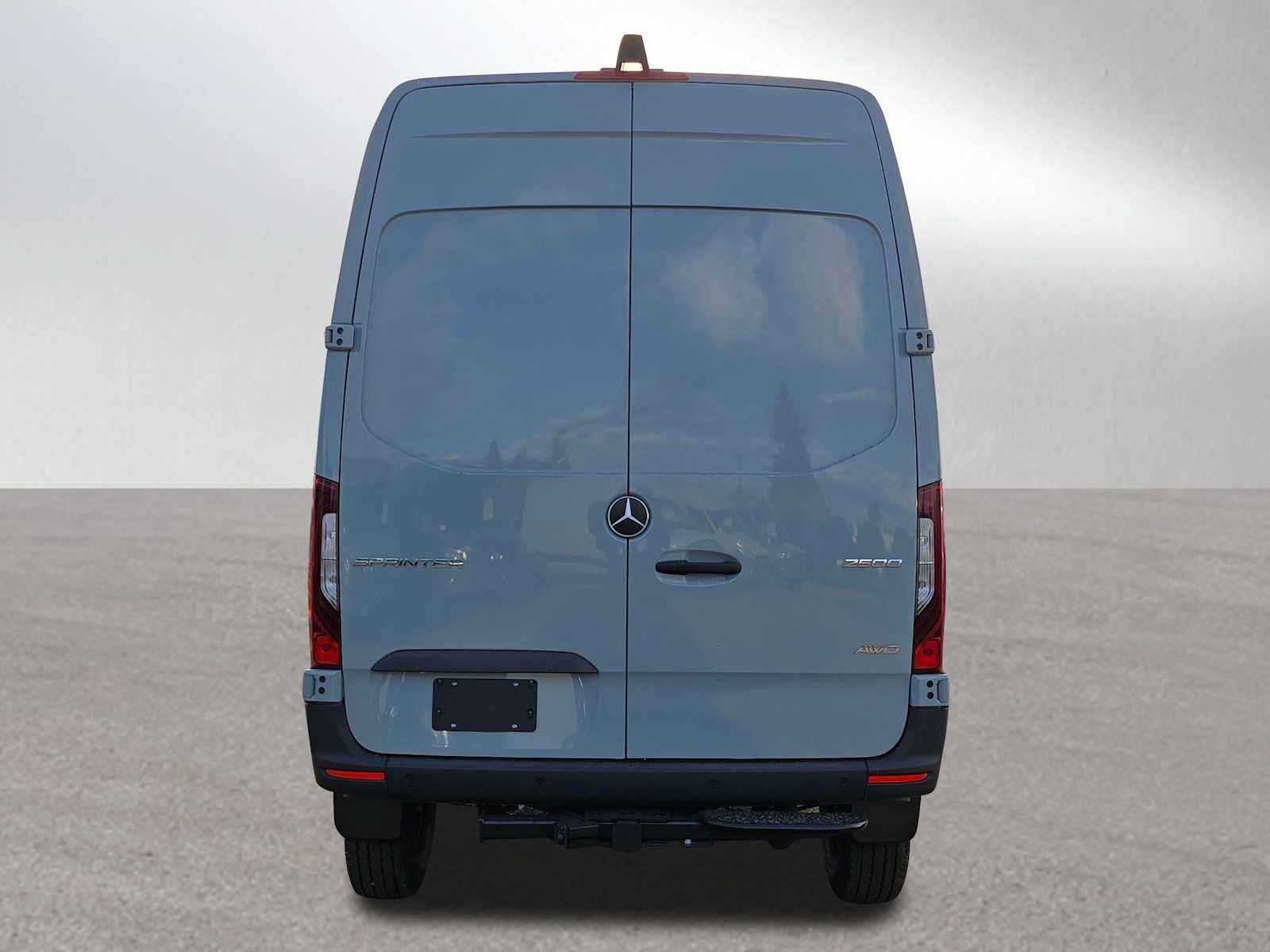 2026 Mercedes-Benz Sprinter 2500 Standard Roof I4 Diesel HO 144" AWD