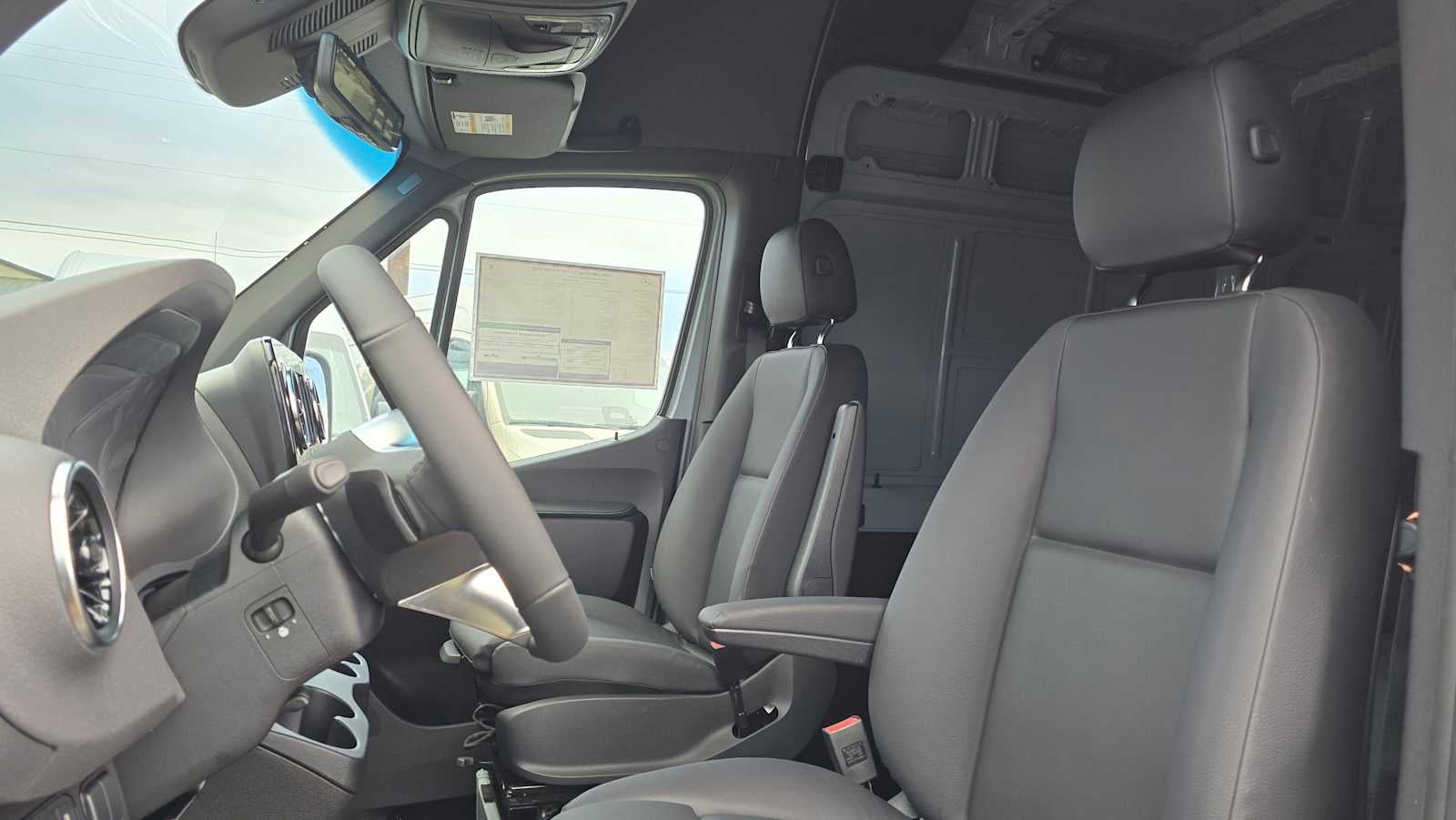 2026 Mercedes-Benz Sprinter 2500 Standard Roof I4 Diesel HO 144" AWD