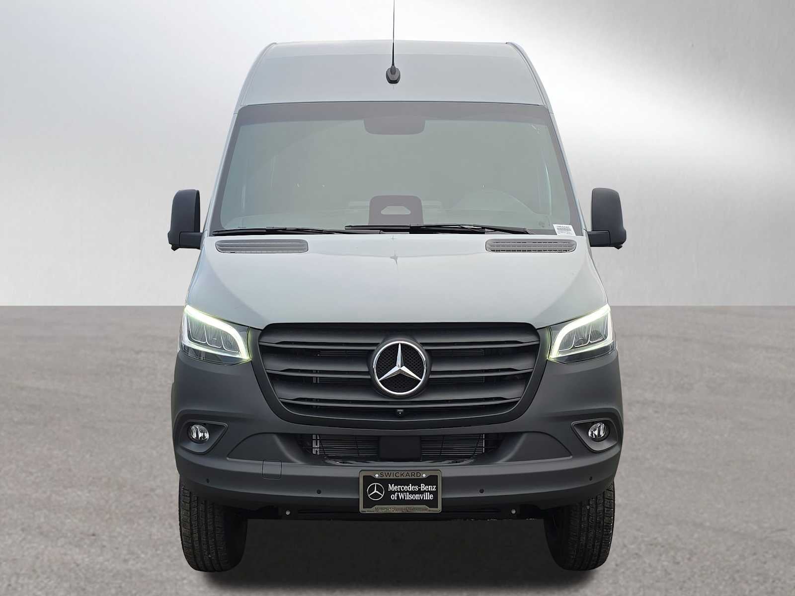 2026 Mercedes-Benz Sprinter 2500 Standard Roof I4 Diesel HO 144" AWD