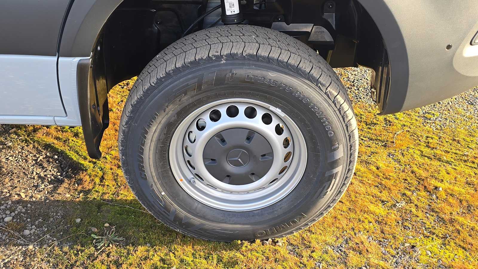 2026 Mercedes-Benz Sprinter 2500 Standard Roof I4 Diesel HO 144" AWD