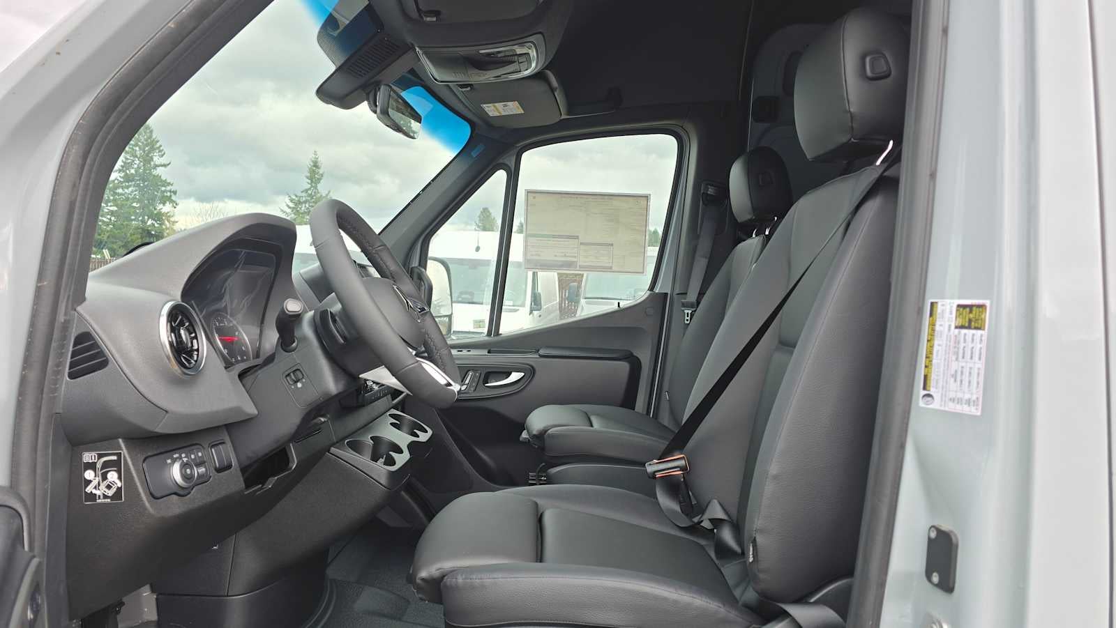 2026 Mercedes-Benz Sprinter 2500 Standard Roof I4 Diesel HO 144" AWD