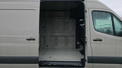 2026 Mercedes-Benz Sprinter 2500 High Roof I4 Diesel HO 170" AWD