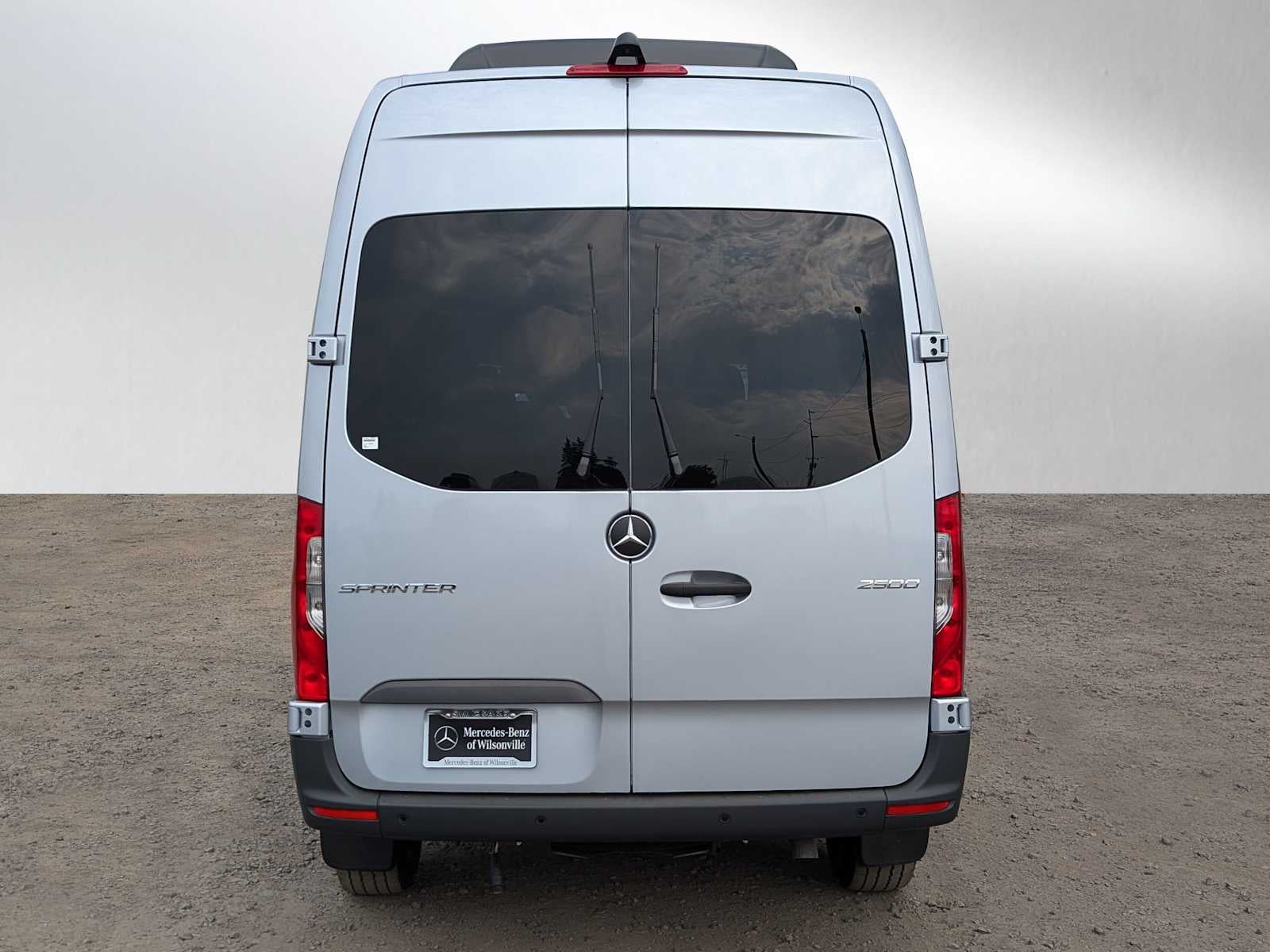 2025 Mercedes-Benz Sprinter 2500 Standard Roof I4 Diesel 144" RWD