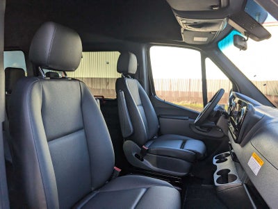 2025 Mercedes-Benz Sprinter 2500 Standard Roof I4 Diesel 144" RWD