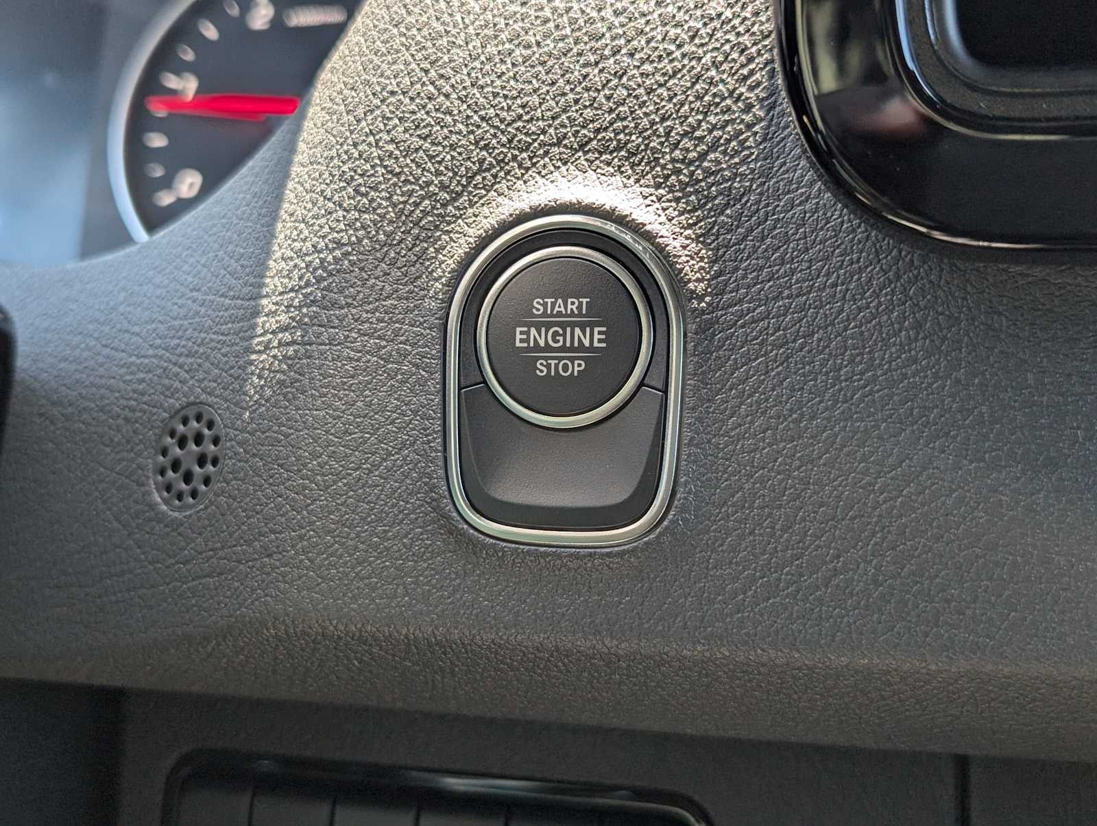 2025 Mercedes-Benz Sprinter 2500 Standard Roof I4 Diesel HO 144" RWD