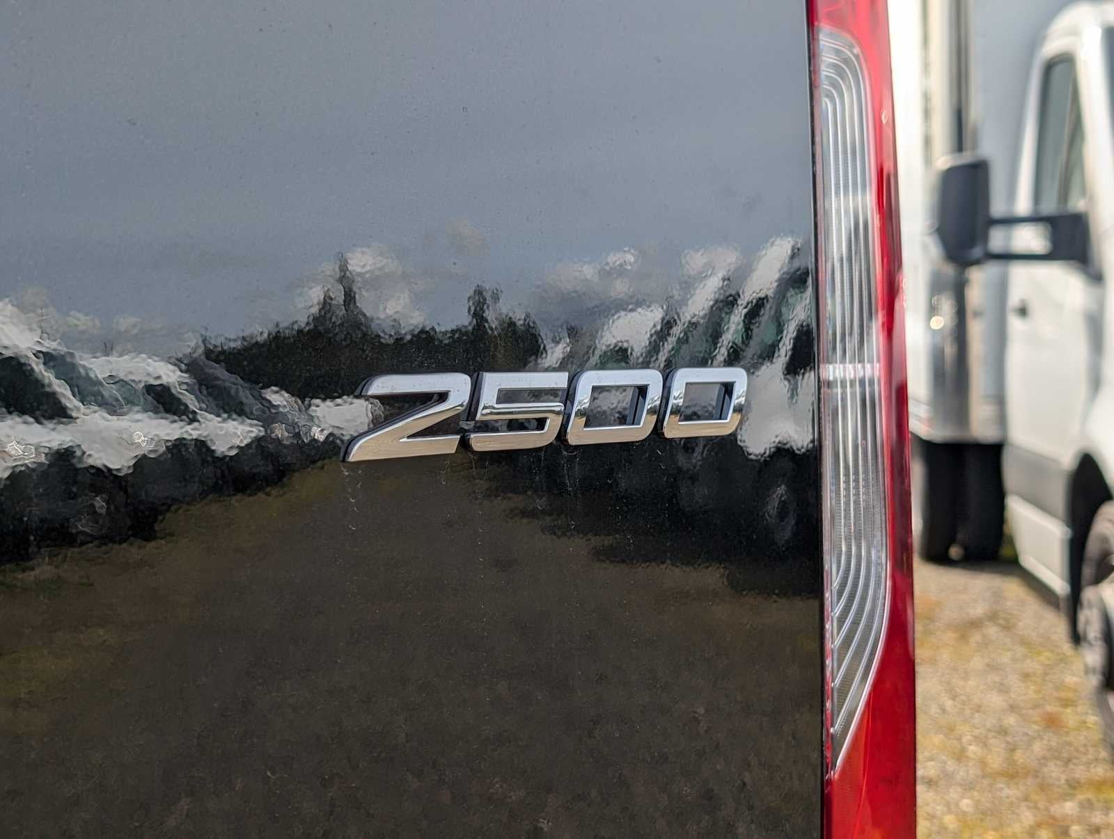 2025 Mercedes-Benz Sprinter 2500 Standard Roof I4 Diesel HO 144" RWD