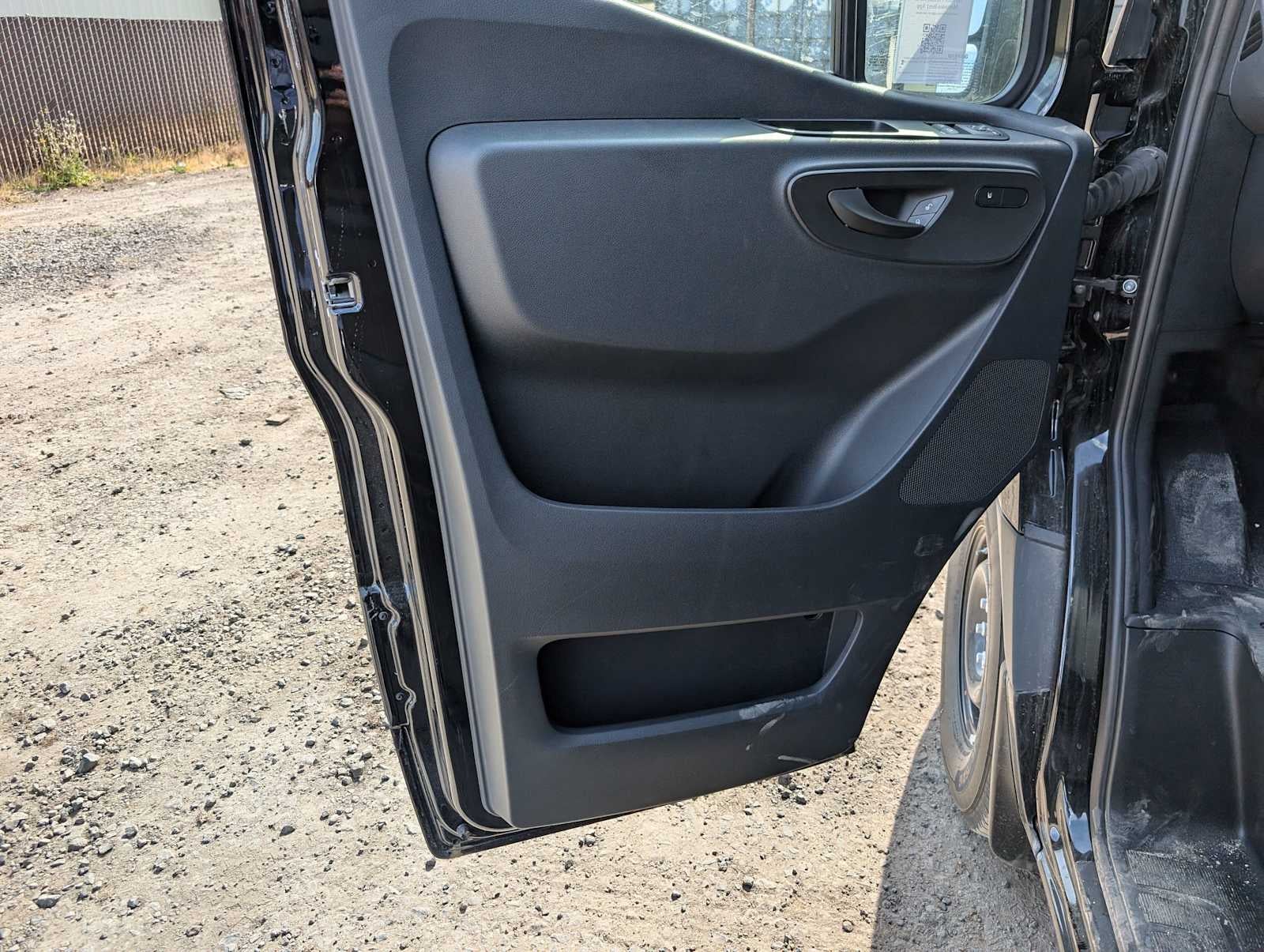 2025 Mercedes-Benz Sprinter 2500 Standard Roof I4 Diesel HO 144" RWD