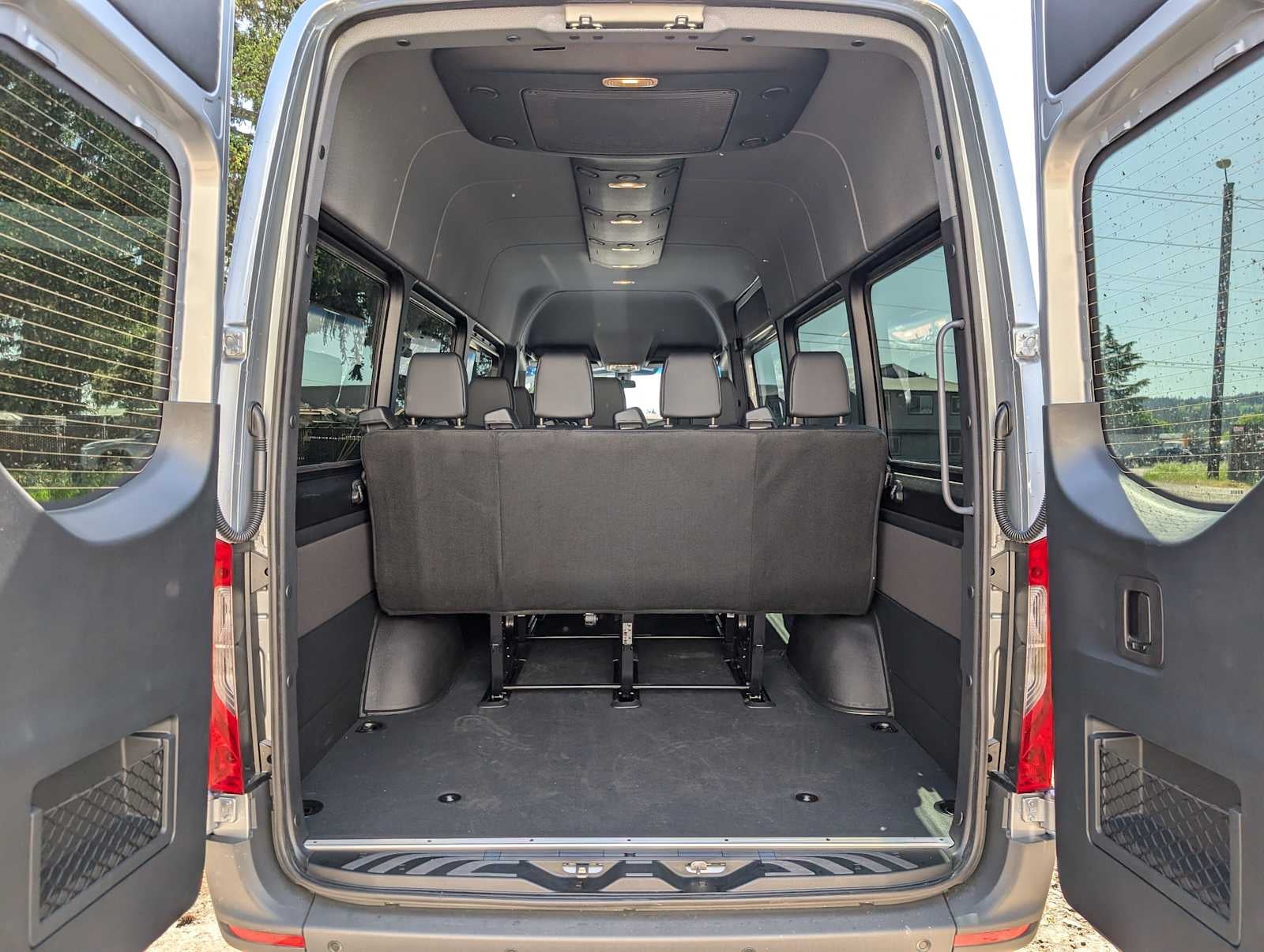 2025 Mercedes-Benz Sprinter 2500 High Roof I4 Diesel HO 170" RWD