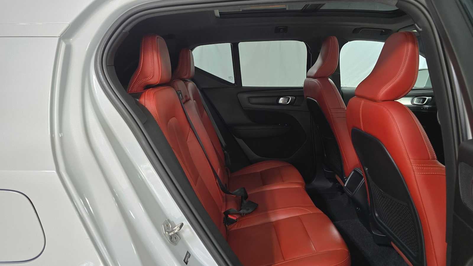 2020 Volvo XC40 Momentum