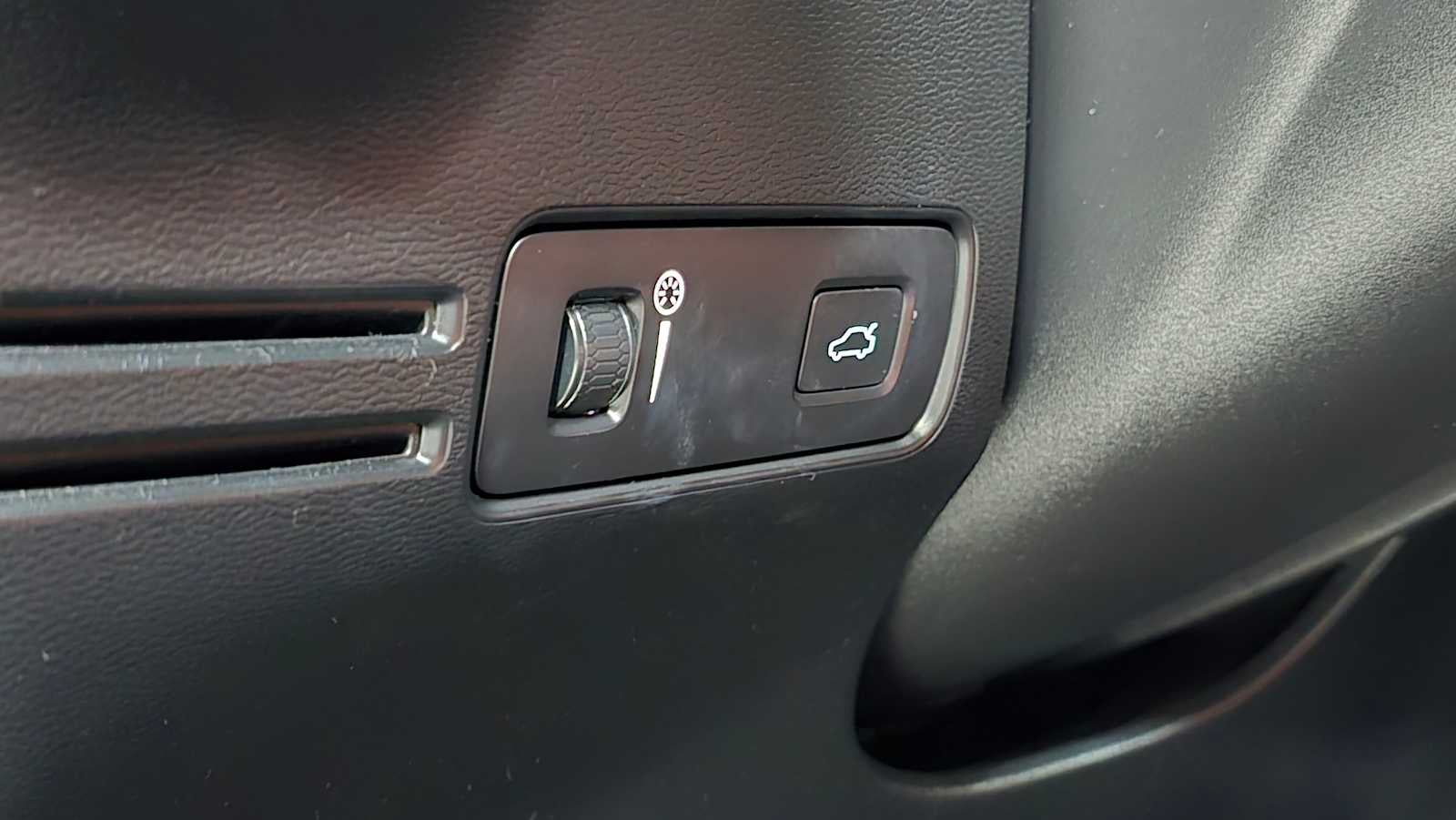 2020 Volvo XC40 Momentum