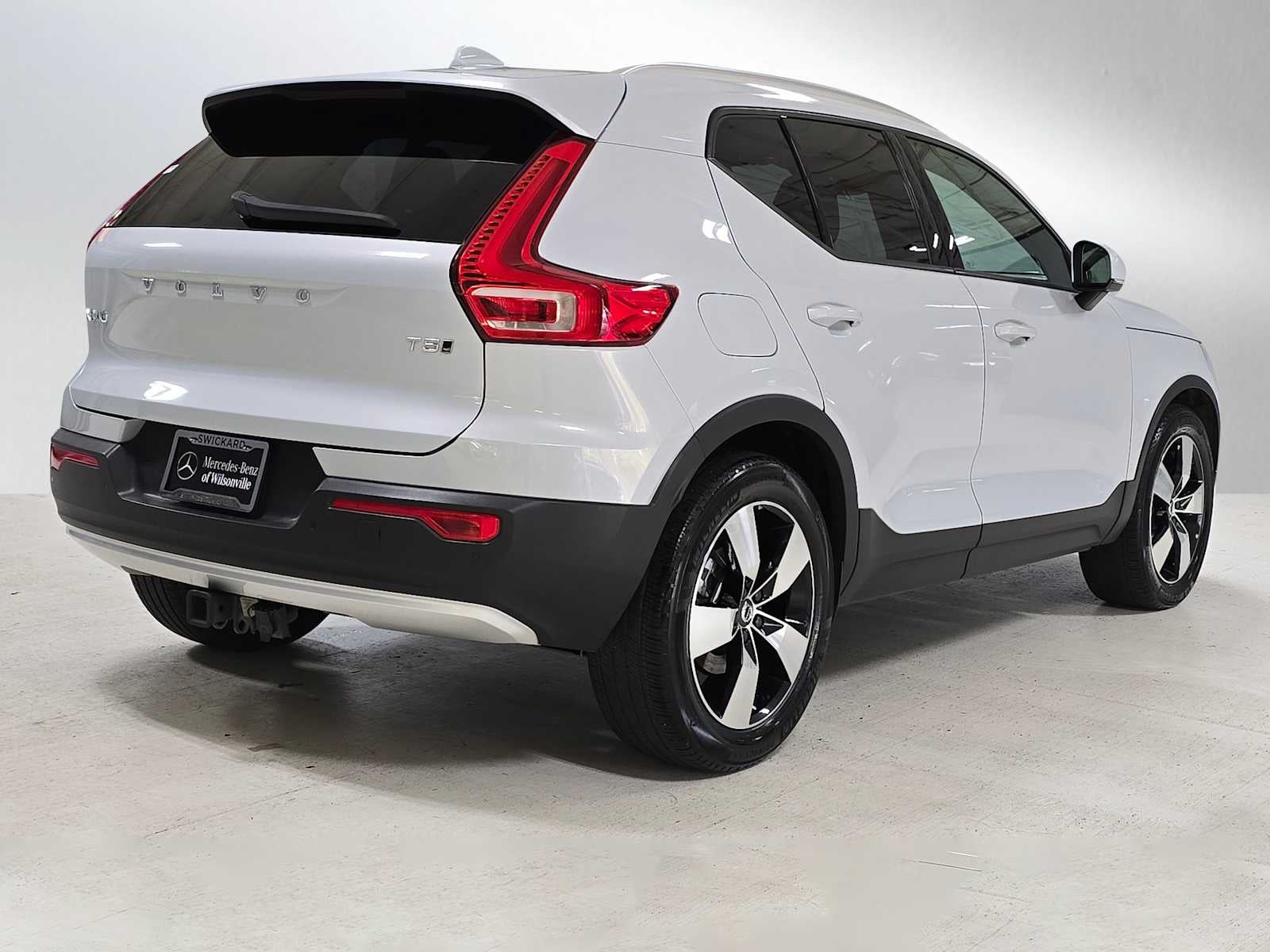 2020 Volvo XC40 Momentum