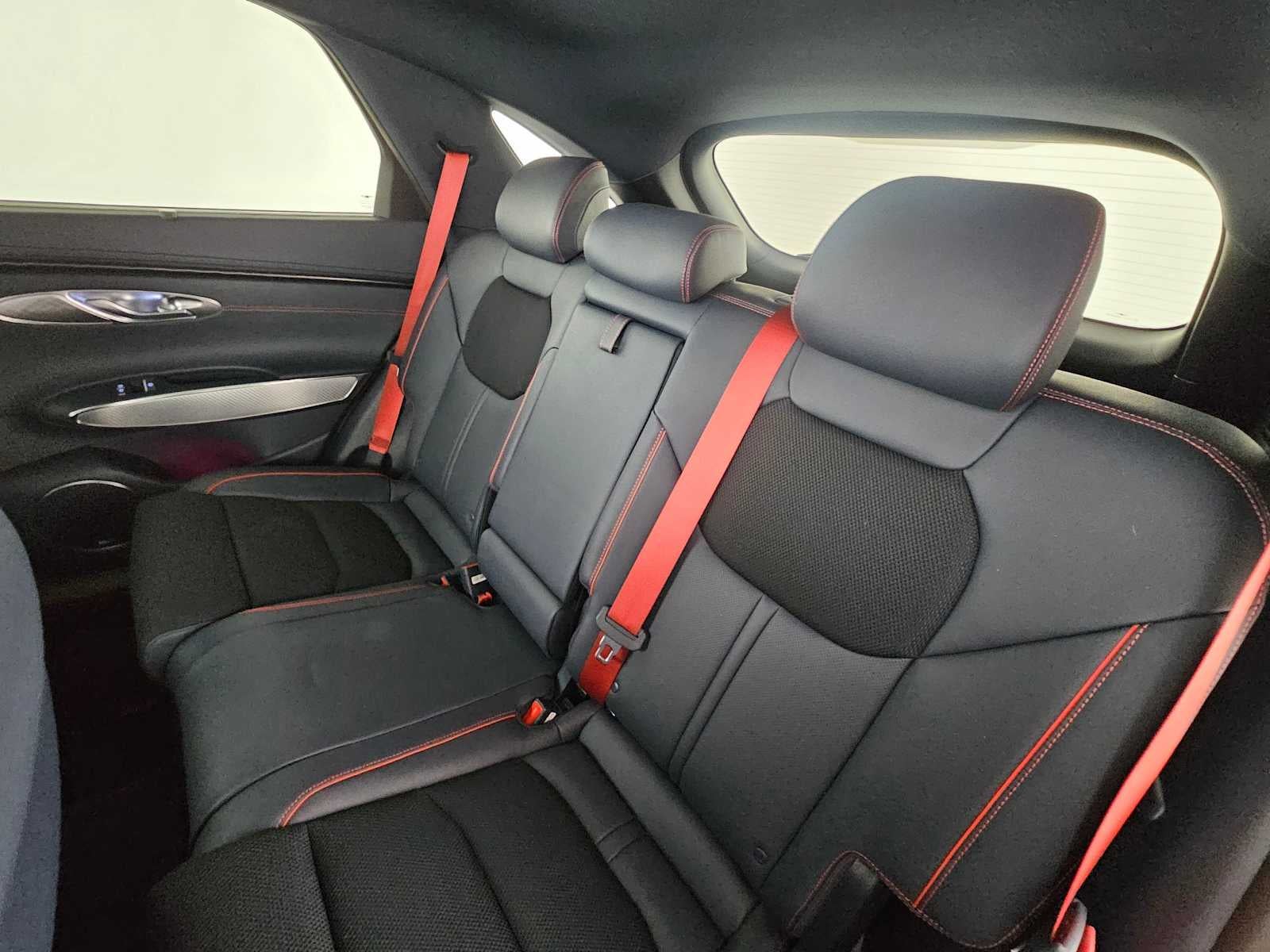 2023 Genesis GV70 2.5T