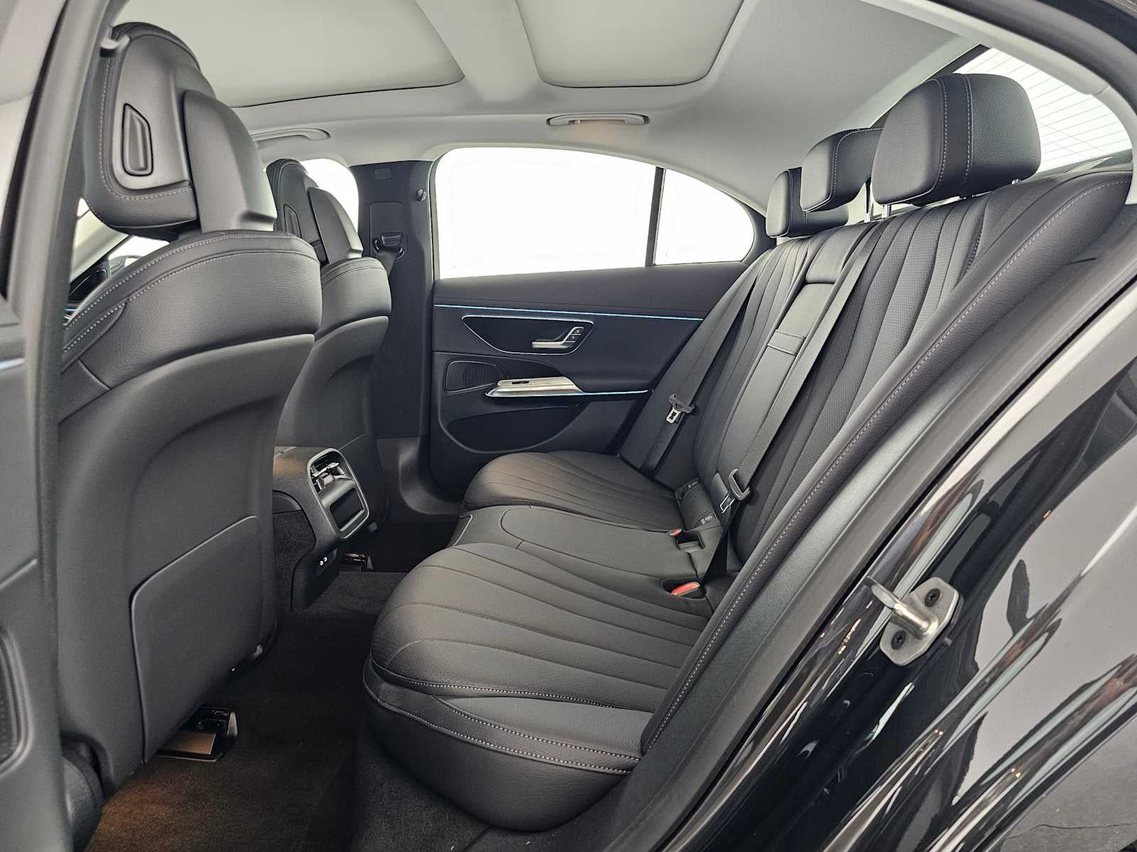 2025 Mercedes-Benz E-Class E 350