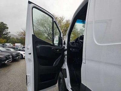 2026 Mercedes-Benz Sprinter 2500 Standard Roof I4 Diesel HO 144" AWD