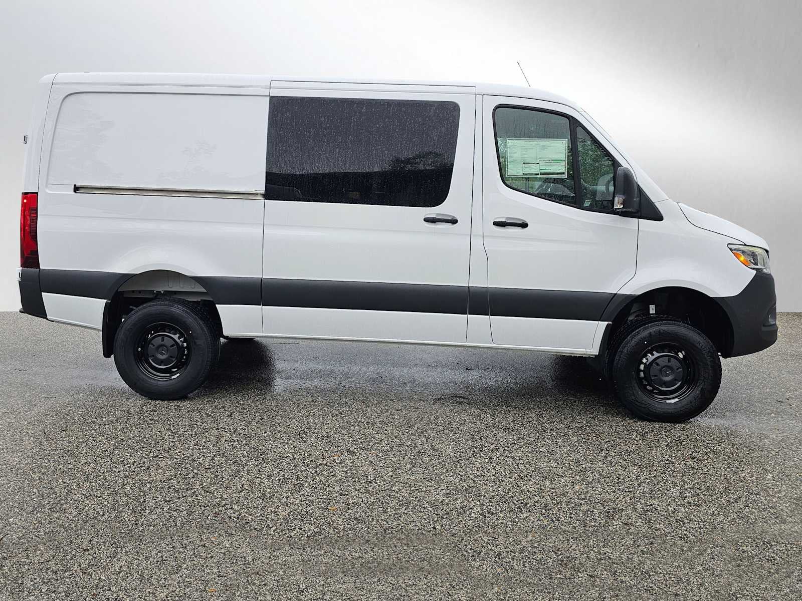 2026 Mercedes-Benz Sprinter 2500 Standard Roof I4 Diesel HO 144" AWD