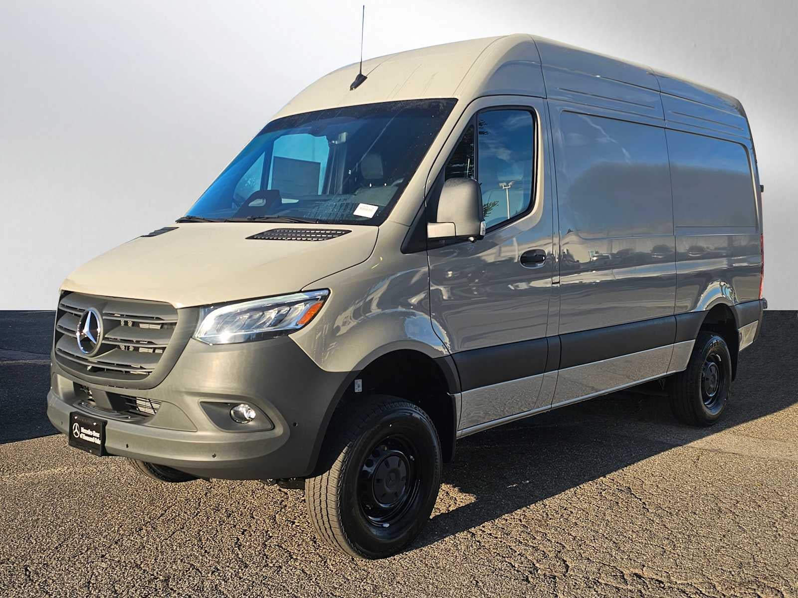2026 Mercedes-Benz Sprinter 2500 Standard Roof I4 Diesel HO 144" AWD