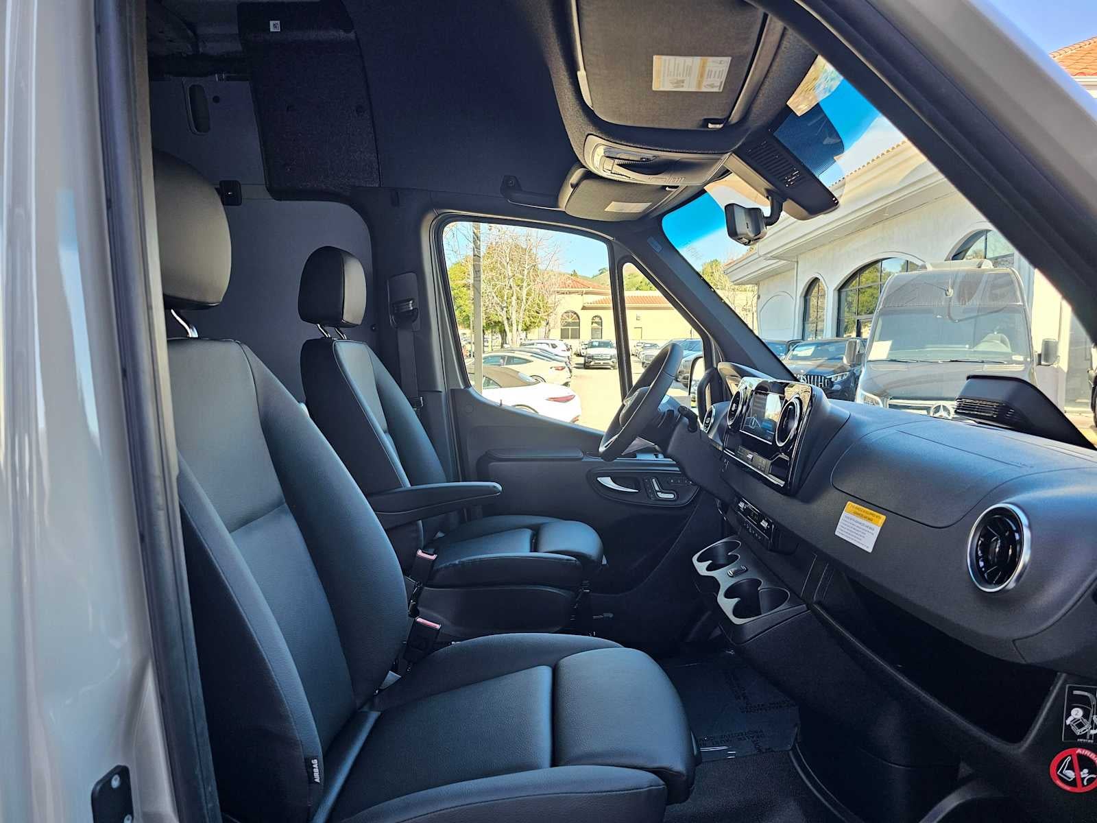 2026 Mercedes-Benz Sprinter 2500 Standard Roof I4 Diesel HO 144" AWD