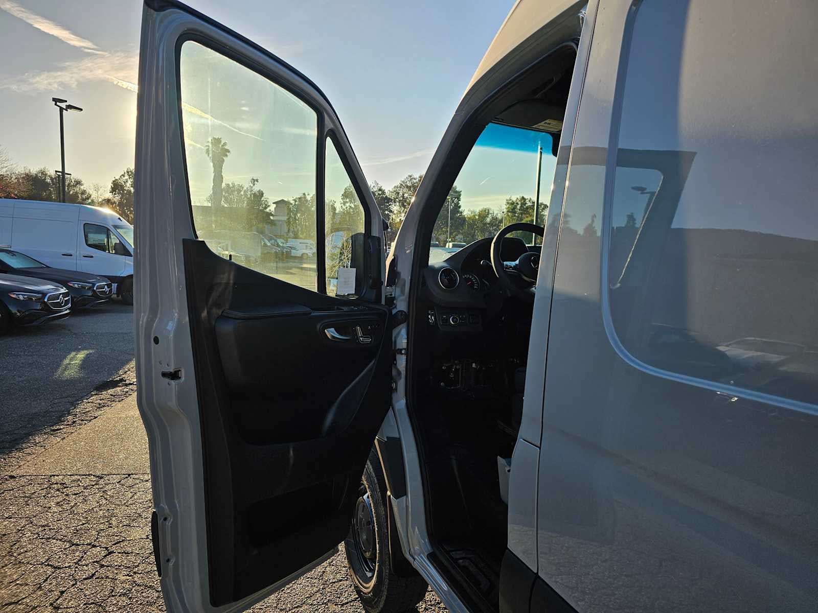 2026 Mercedes-Benz Sprinter 2500 Standard Roof I4 Diesel HO 144" AWD