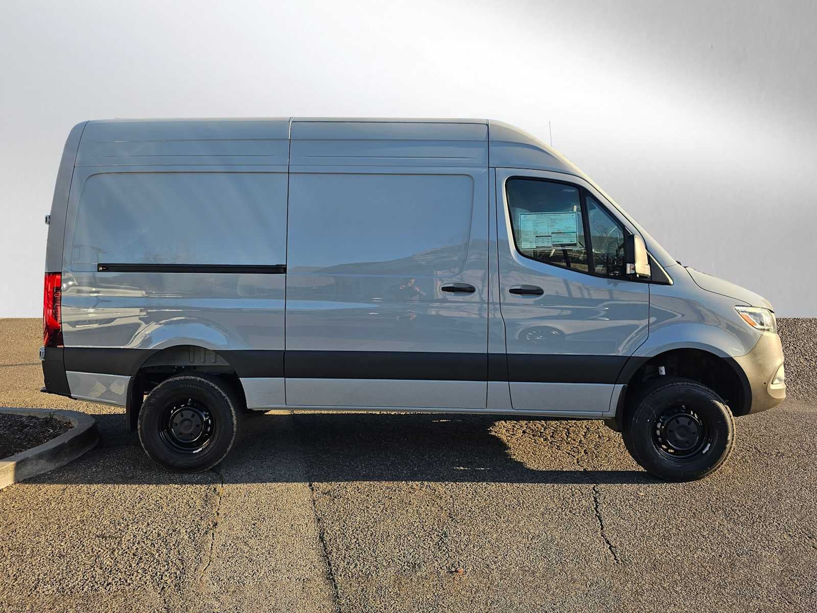 2026 Mercedes-Benz Sprinter 2500 Standard Roof I4 Diesel HO 144" AWD