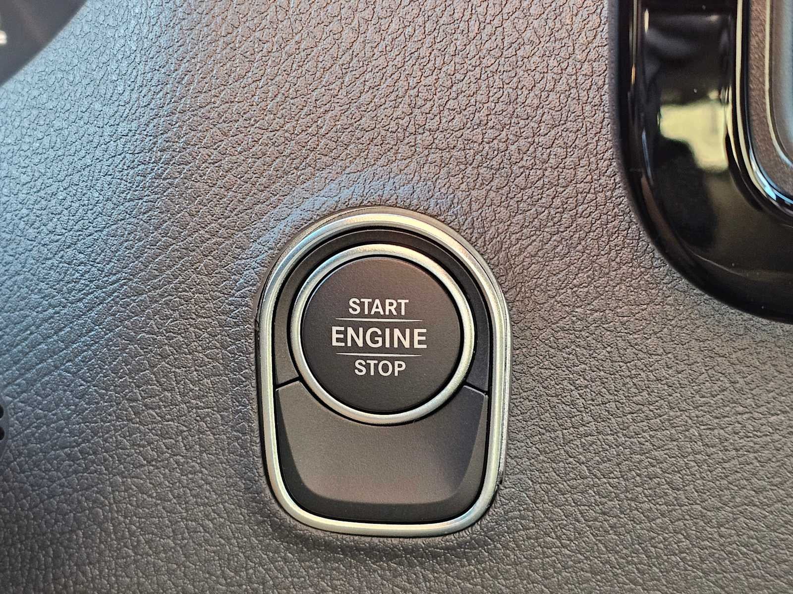 2026 Mercedes-Benz Sprinter 2500 Standard Roof I4 Diesel HO 144" AWD