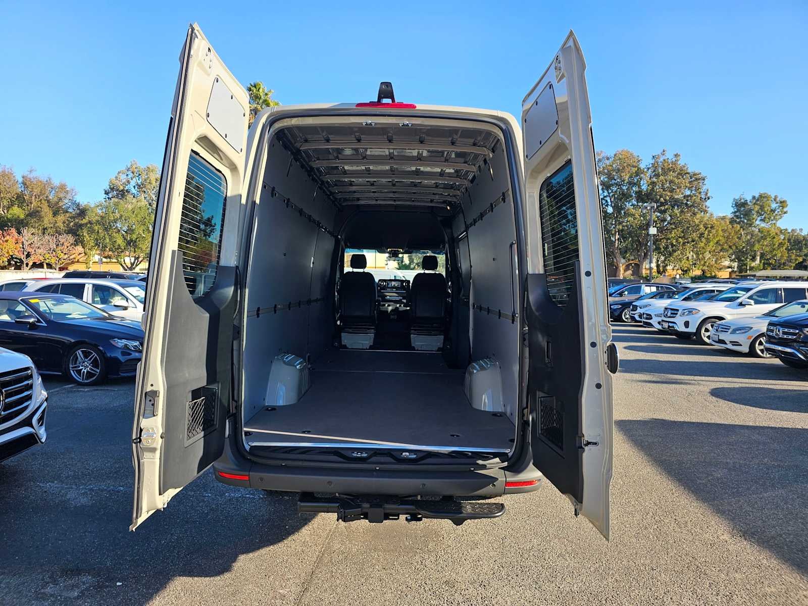 2026 Mercedes-Benz Sprinter 2500 High Roof I4 Diesel HO 170" AWD