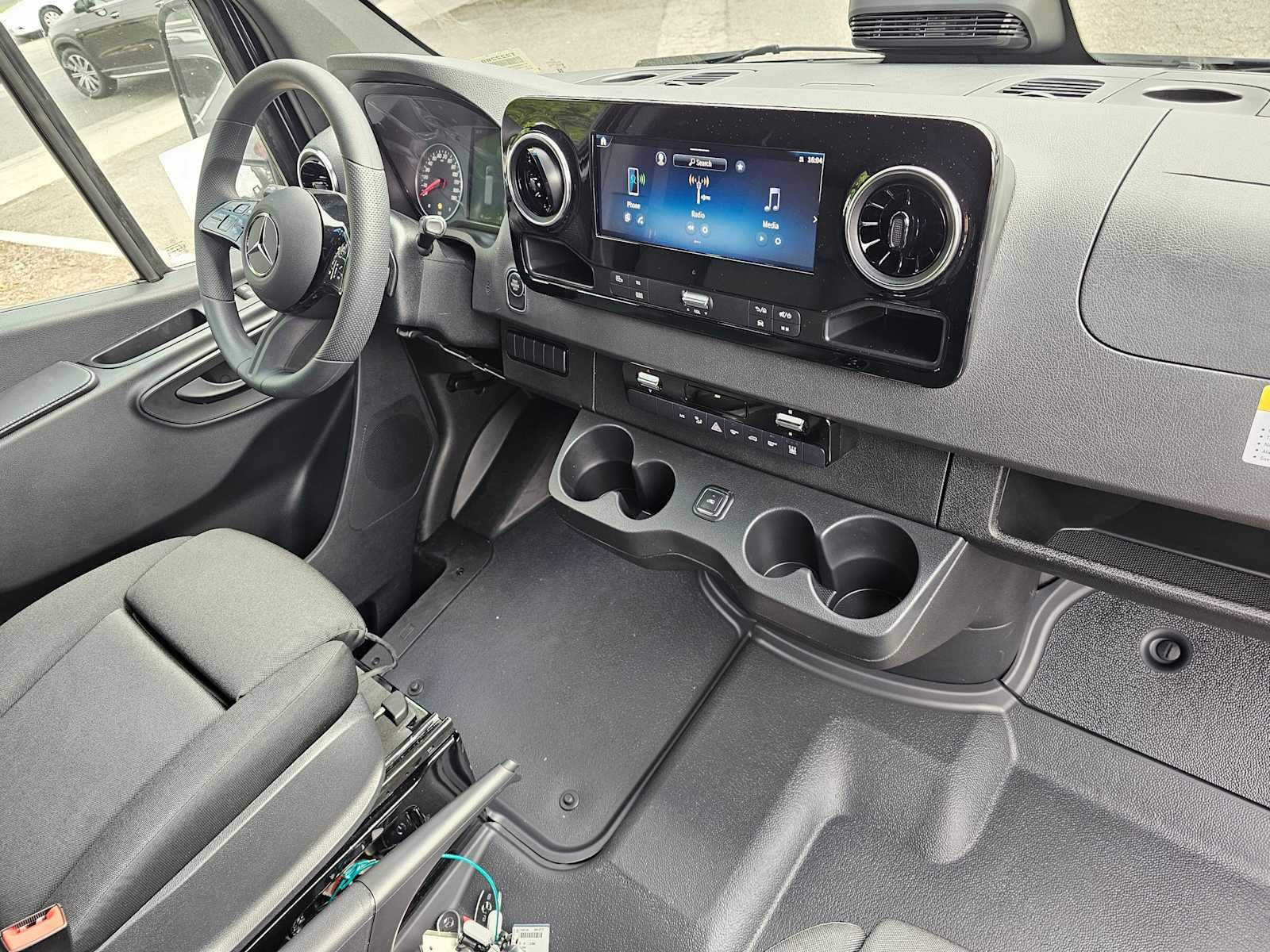 2025 Mercedes-Benz Sprinter 3500XD High Roof I4 Diesel HO 170" Extended RWD