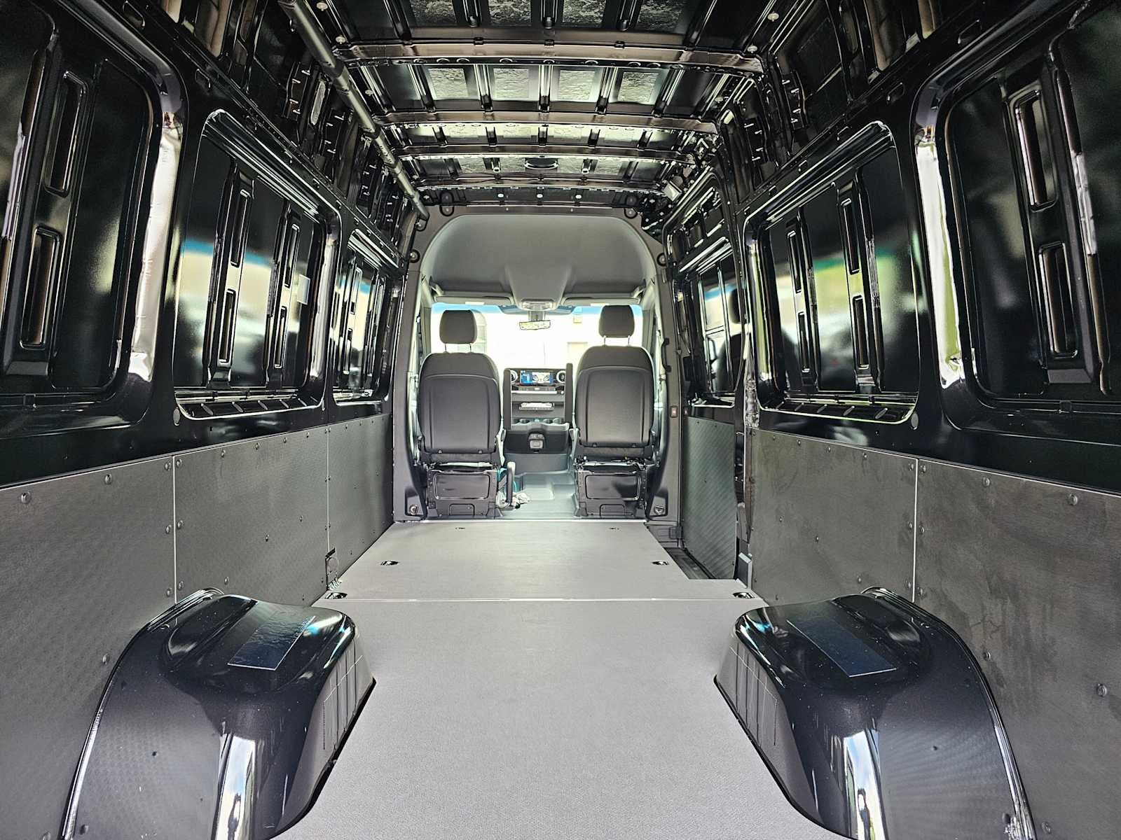 2025 Mercedes-Benz Sprinter 3500XD High Roof I4 Diesel HO 170" Extended RWD