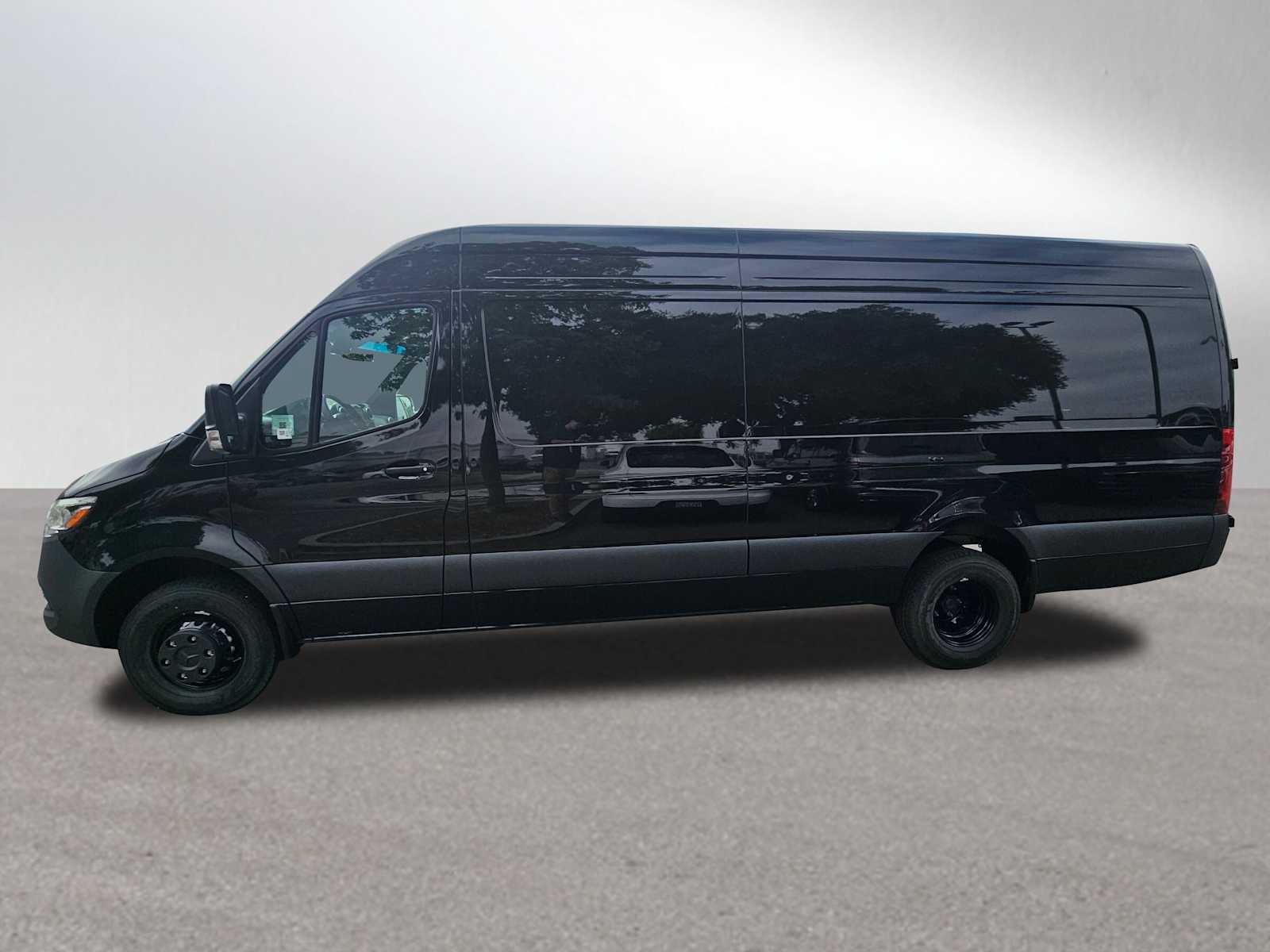 2025 Mercedes-Benz Sprinter 3500XD High Roof I4 Diesel HO 170" Extended RWD