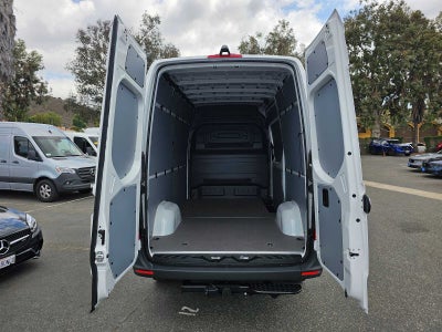 2025 Mercedes-Benz Sprinter 2500 Standard Roof I4 Diesel 144" RWD