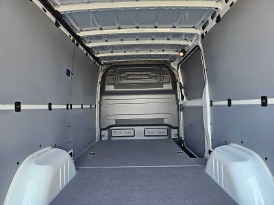 2026 Mercedes-Benz Sprinter 2500 Standard Roof I4 Diesel 144" RWD