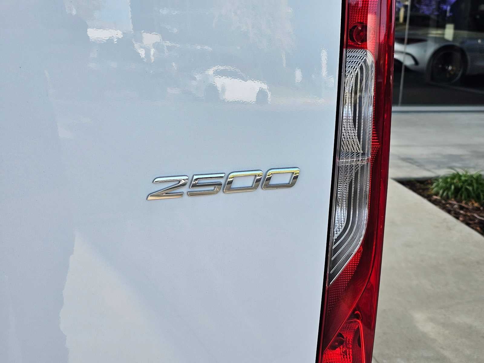 2026 Mercedes-Benz Sprinter 2500 Standard Roof I4 Diesel 144" RWD