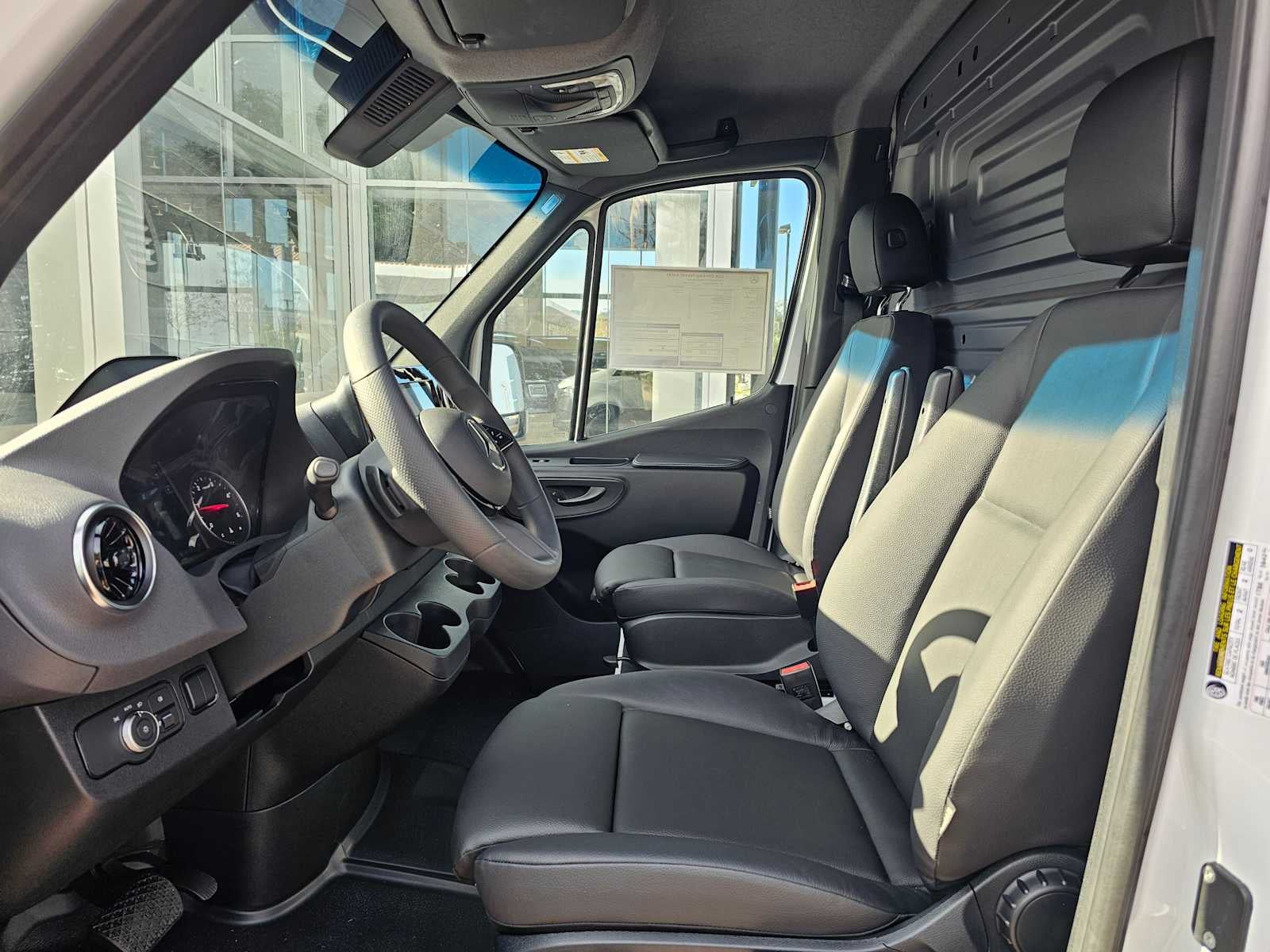 2026 Mercedes-Benz Sprinter 2500 Standard Roof I4 Diesel 144" RWD