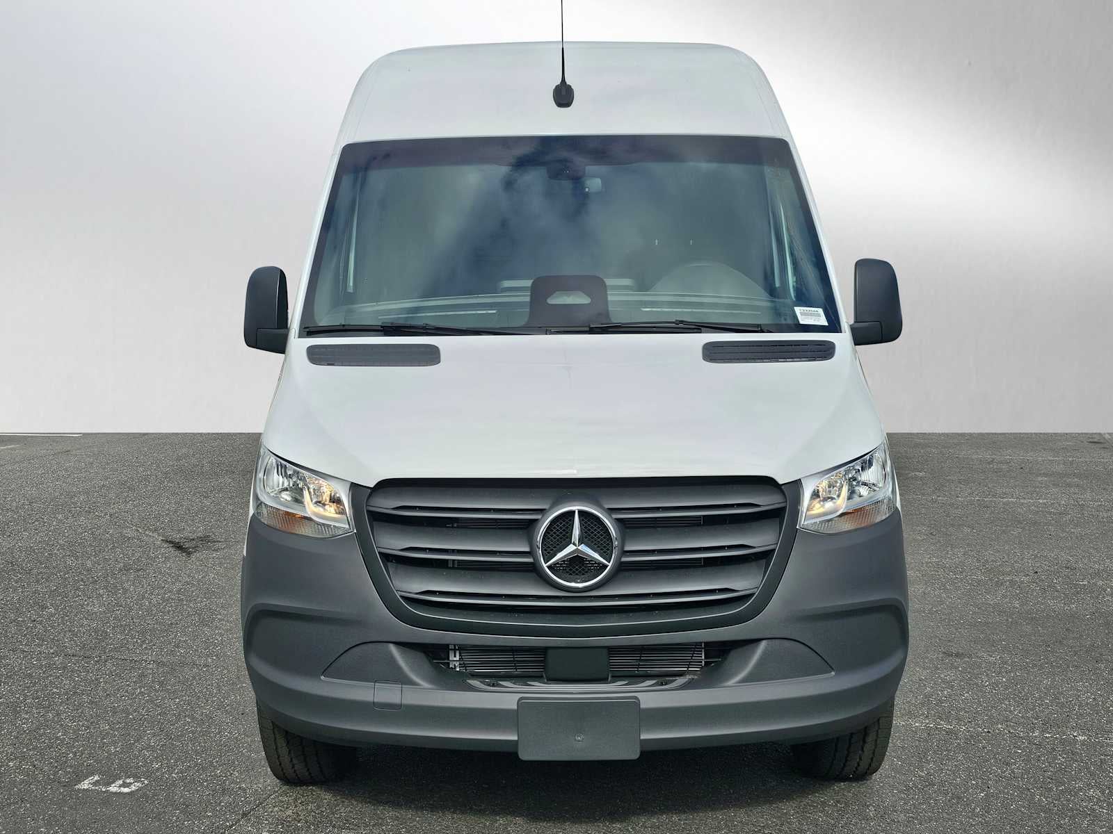 2025 Mercedes-Benz Sprinter 2500 Standard Roof I4 Diesel 144" RWD