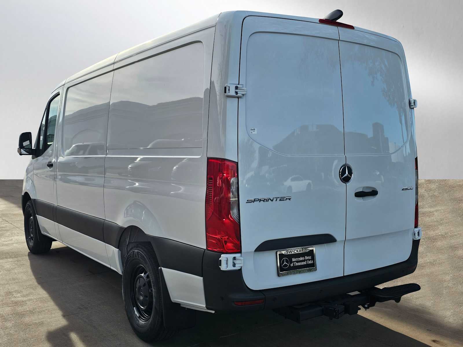 2026 Mercedes-Benz Sprinter 2500 Standard Roof I4 Diesel 144" RWD